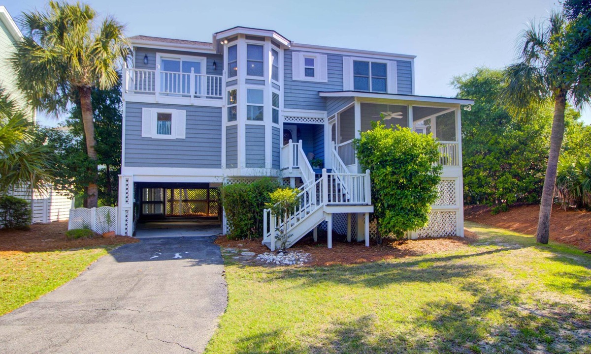Pelican Bay House | 1 Pelican- Easy Walk to Beach & Community Pool, Lagoon View!