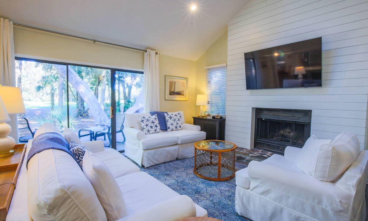 West Beach House | 10 Minute Walk to Beach! Two Primary Suites, Bunk Bedroom, Den with Pool Table, Expansive Back Porch