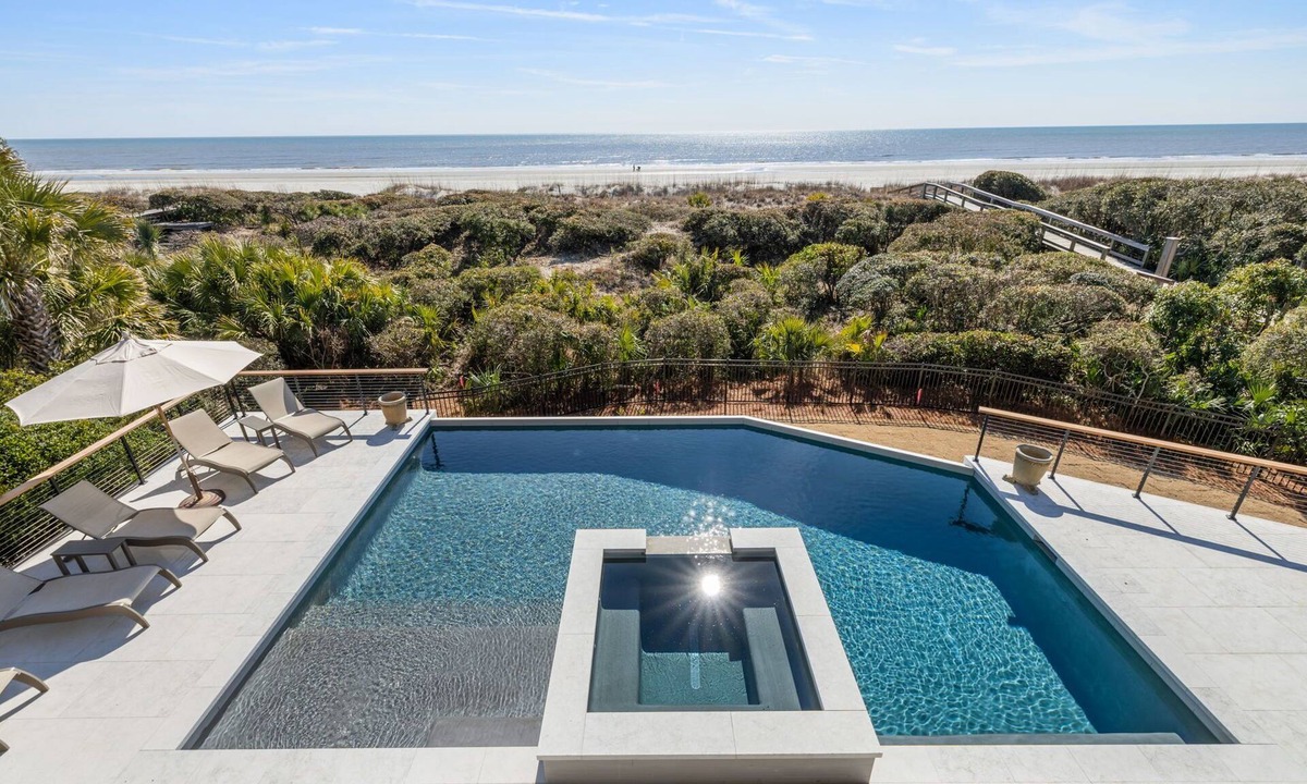 Vanderhorst Plantation House | 100 Surfsong Road by Akers Ellis Rentals