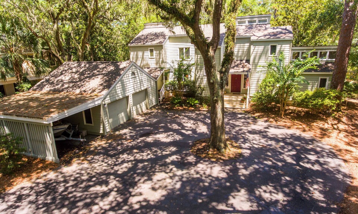 West Beach House | 150 Yards To The Beach! Book early for 2027! Weekly Discount!