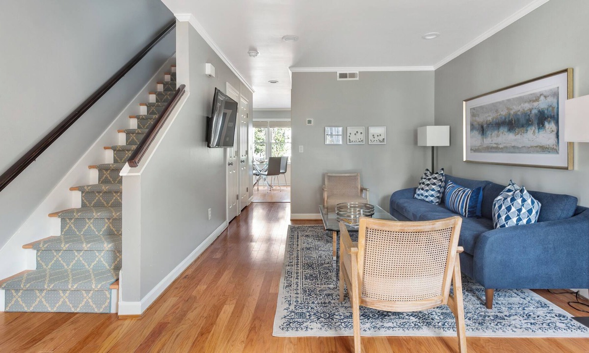 South of Broad House | 16 Short St