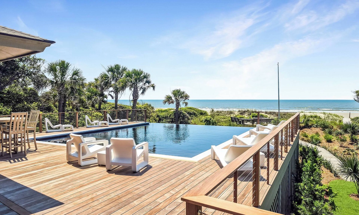 West Beach House | 19 Eugenia Avenue by Akers Ellis Rentals