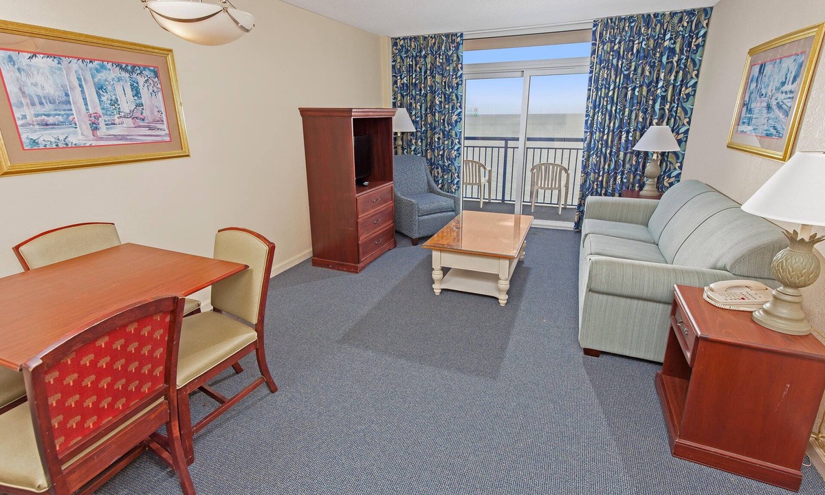 Myrtle Beach Condo | 1BR/1BA Oceanfront condo w/Kitchen & Balcony in Center of MB, #1355