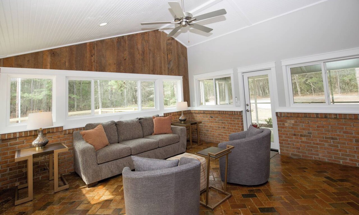 Aberdeen House | 2 Miles to Pinehurst Resort, Private Cottage on 2-Acres
