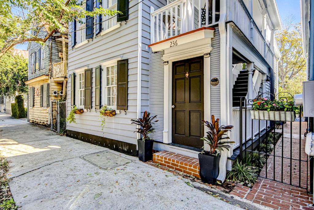 Cannonborough Elliotborough House | 236 Coming Street Apt A 30 Day Rental