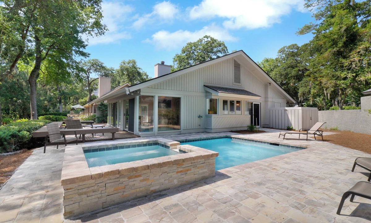 Heritage Woods House | 28 Gunnery Lane – Sea Pines Retreat with Private Pool & Spa Pet Friendly