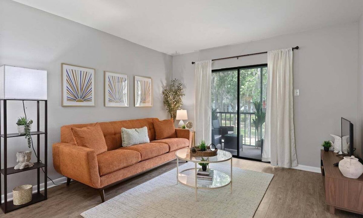 Montgomery Condo | 2bd/2ba Condo * Renovated * Pool *30 day+ stays