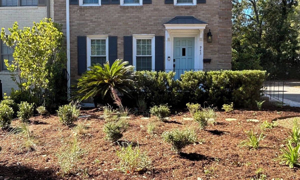 Mount Pleasant House | 3 bdrm located between Sullivan’sIsland Beach and Downtown Chs