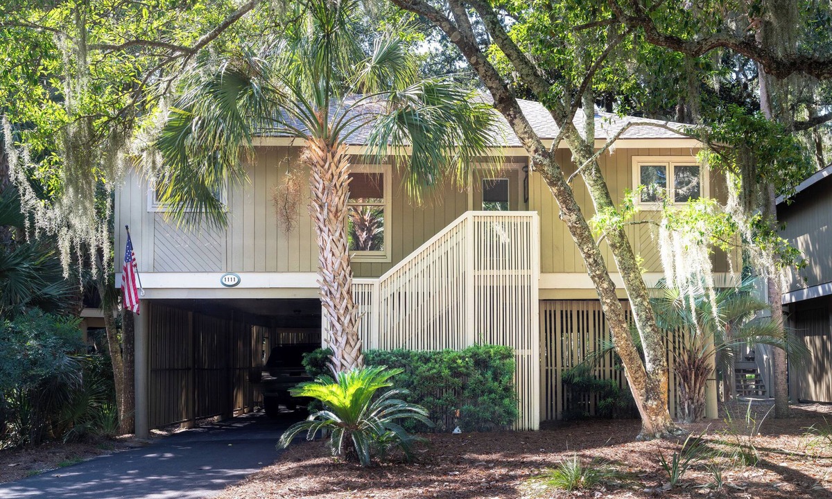 Seabrook Island Cottage | 3 BR/2BA Screened Porch Cottage! Amenity Access Included!