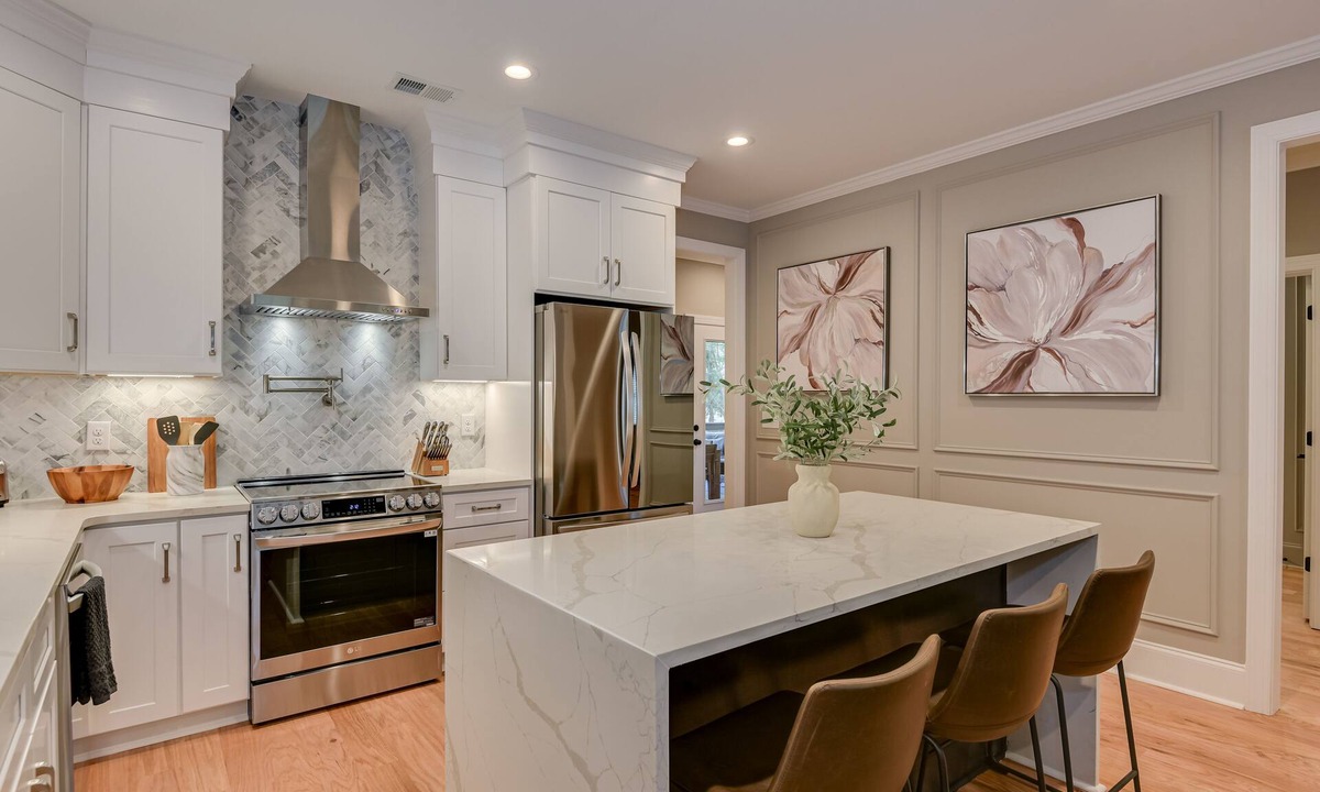 Augusta House | 3 King Suites - Luxury Home in Augusta
