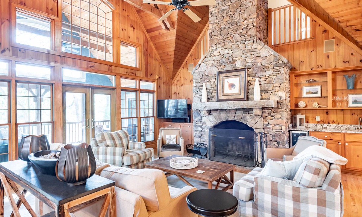 Vanderhorst Plantation House | 30 Marsh Cottage Lane by Akers Ellis Rentals