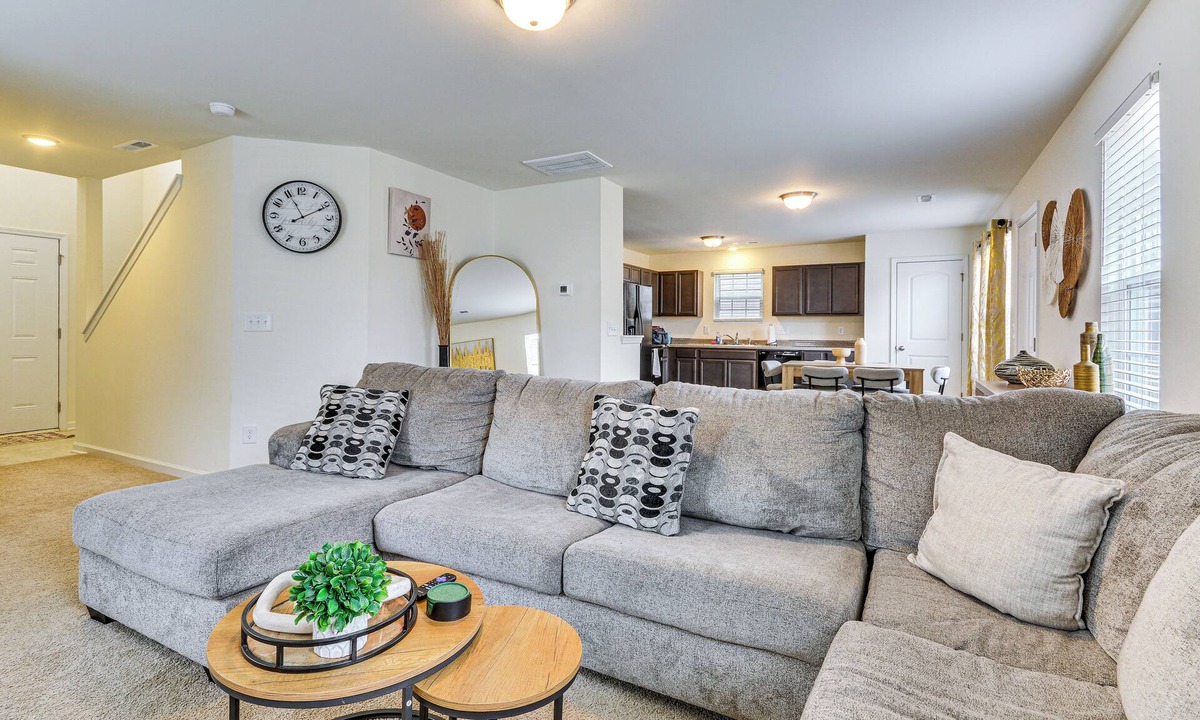 Greensboro House | 4 Mi to Hospital & Dtwn Greensboro: Spacious Home