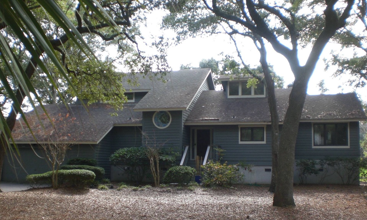 West Beach House | 4 Star 4BR Private Home with Lagoon/Golf View - Walk to Beach