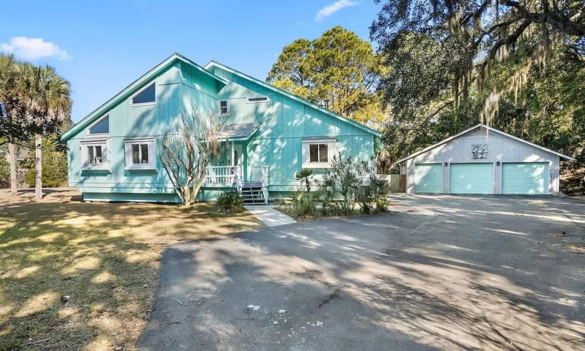 Blue Heron Lake House | 418 Skimmer Cove
