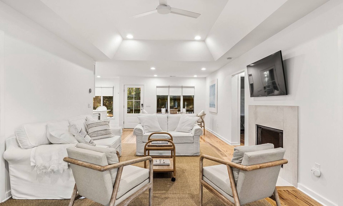 West Beach Cottage | 53 Inlet Cove Cottage by Akers Ellis Rentals