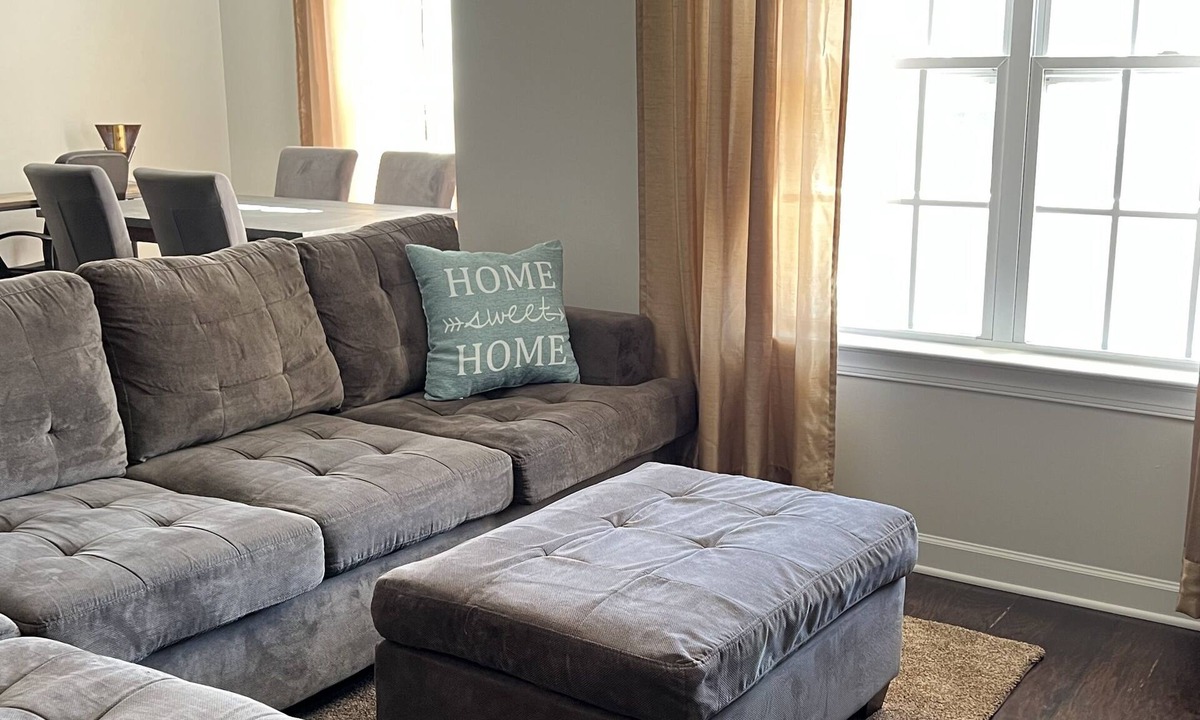 Ballantyne House | Amazing New Luxury 2 Bdrm Townhome Pool South Charlotte in heart of Ballantyne