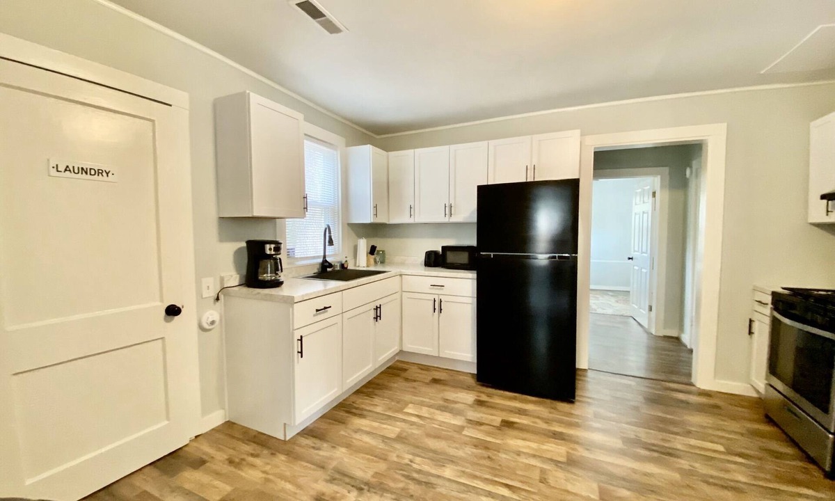 Beaufort Cottage | Anchors Away Cottage! Great Location - sleeps 4!