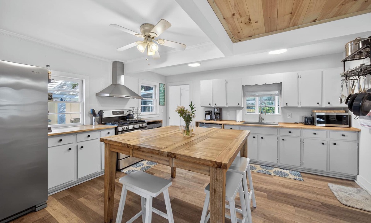 Folly Beach Cottage | Annabelle's Cottage - Escape to Folly