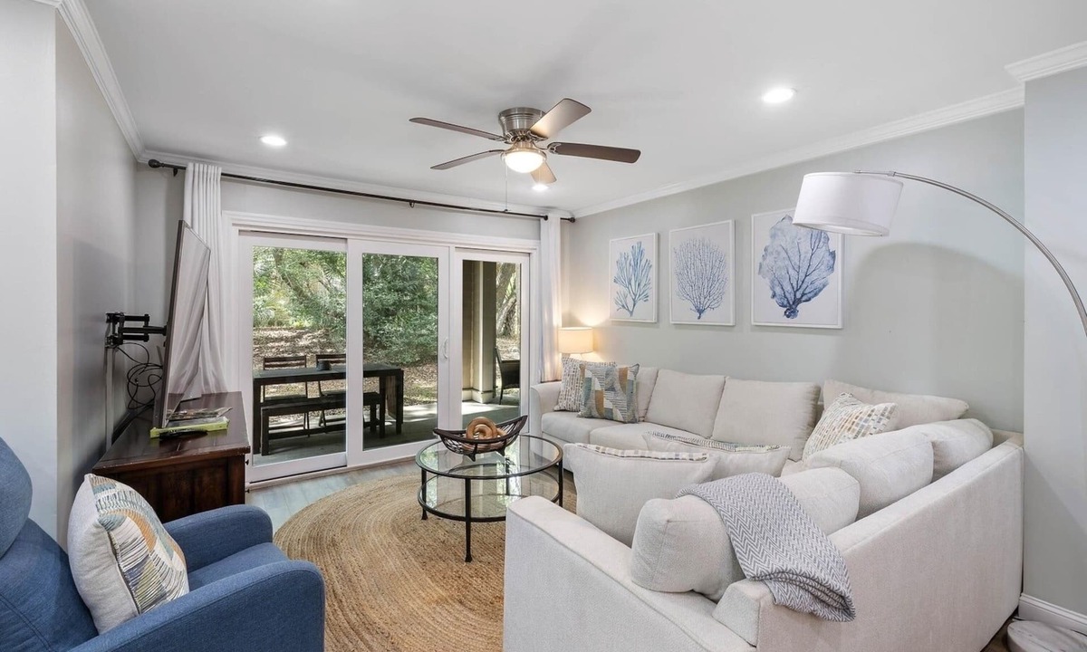 Tarpon Pond Condo | Beach Retreat- Bikes, Golf, Pickleball, Tennis & Equestrian - 2 bed 2bath villa