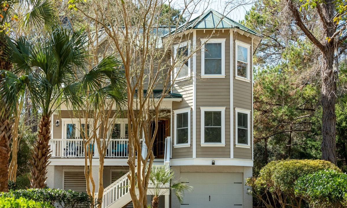 Seabrook Island House | Beautiful 4 bedroom! Neighborhood Pool & Pet Friendly! Amenity Cards!
