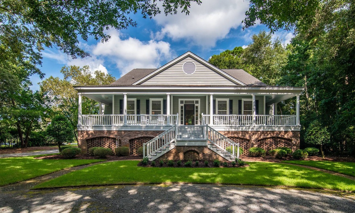Debordieu Colony House | Beautiful Updated 3 Bedroom Home in Debordieu, pet friendly