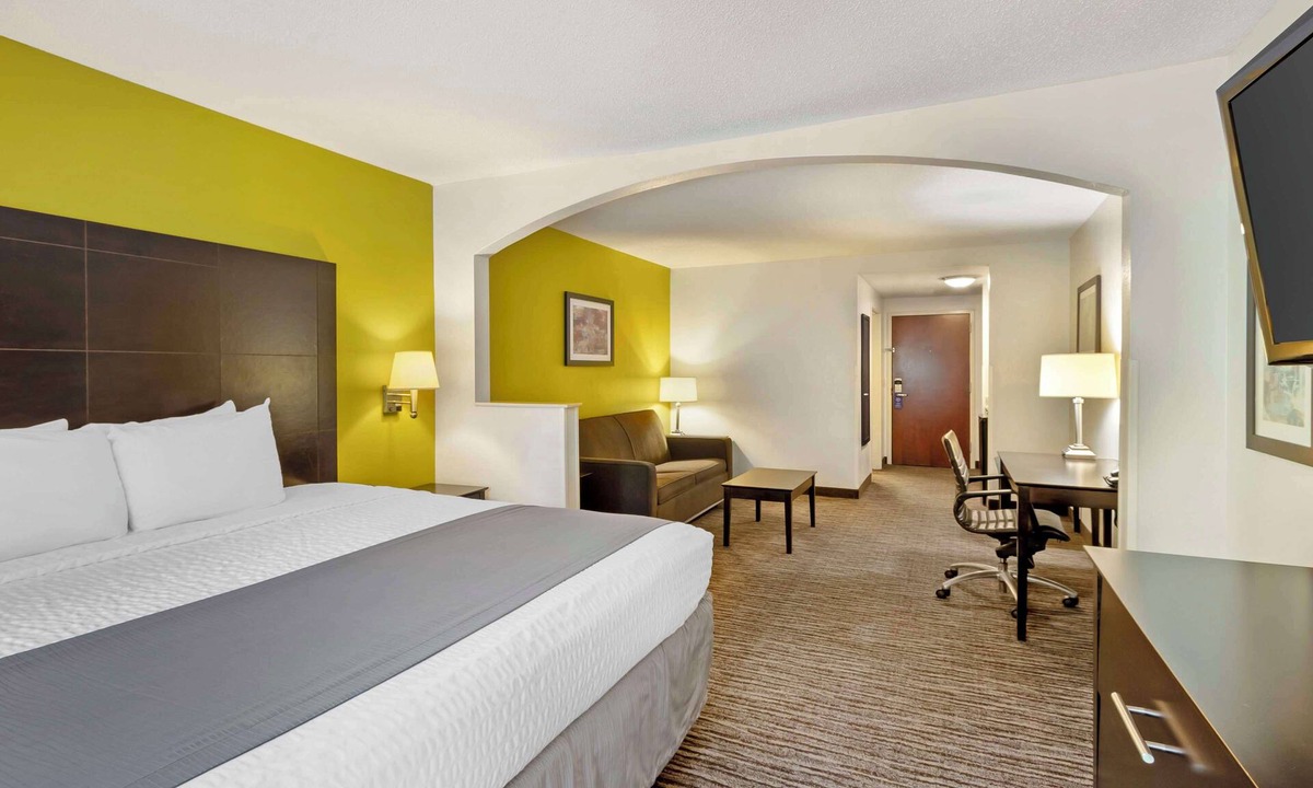 Ladson Hotel | Best Western Magnolia Inn And Suites