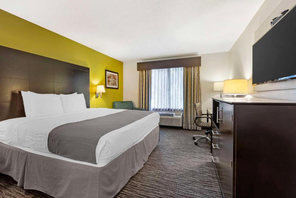 Ladson Hotel | Best Western Magnolia Inn and Suites