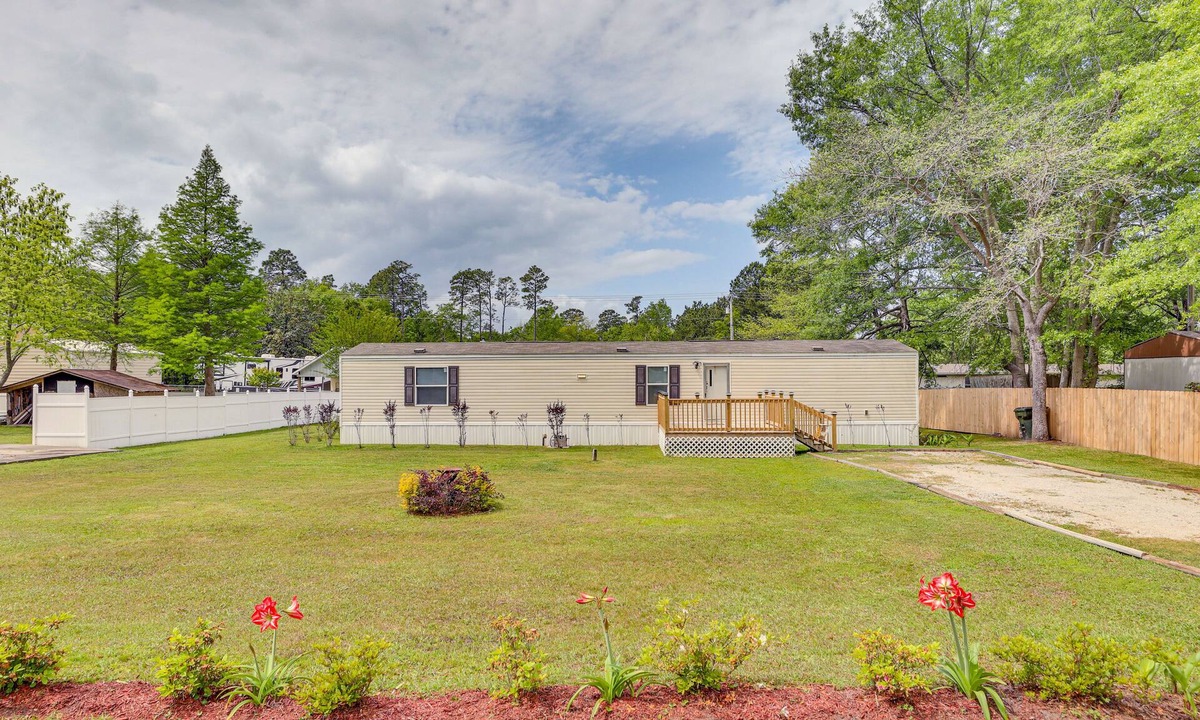 Russellville House | Bonneau Vacation Rental w/Private Yard!