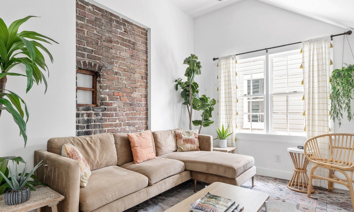 Downtown Charleston Apartment | Casa Azul (Suite C) by StayDuvet!