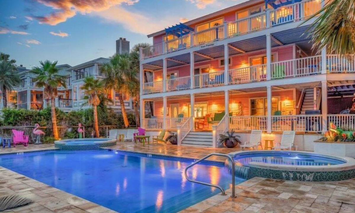 Isle of Palms House | Casa Flamingo Oceanfront Dreamhouse! 8 bedroom, Sleeps 20, Pool, hot tub, elevator