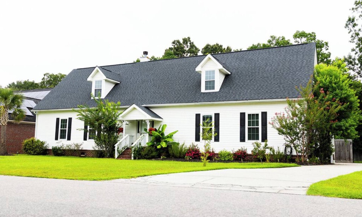 West Ashley House | Charleston Family Getaway-A Charleston Adventure Awaits-Spacious & Pet-Friendly!