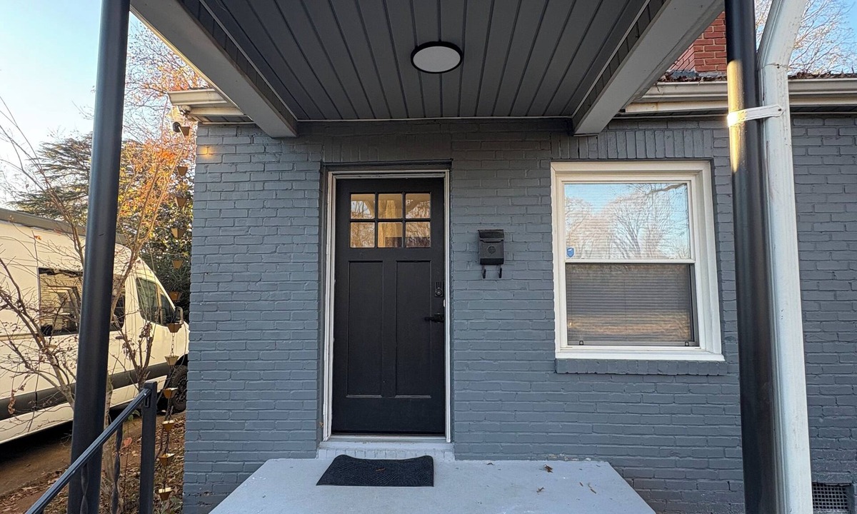 Enderly Park House | Charming Classic, duplex Home with a Modern Twist