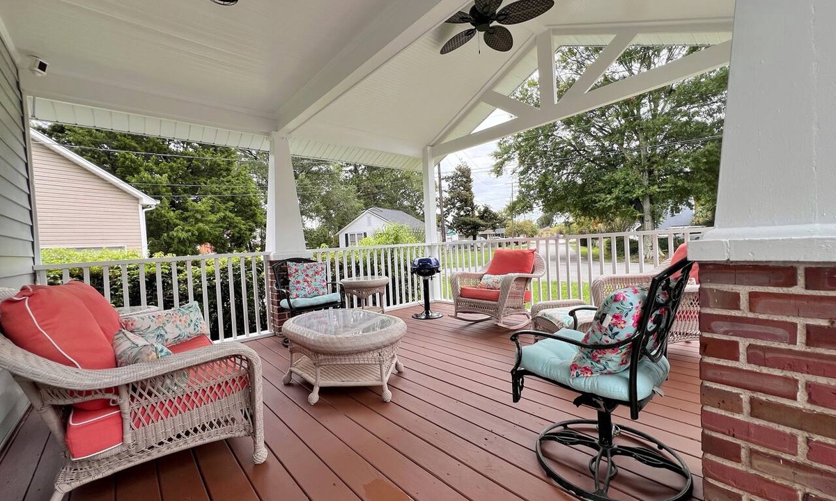 West Ashley House | Charming Lowcountry Bungalow