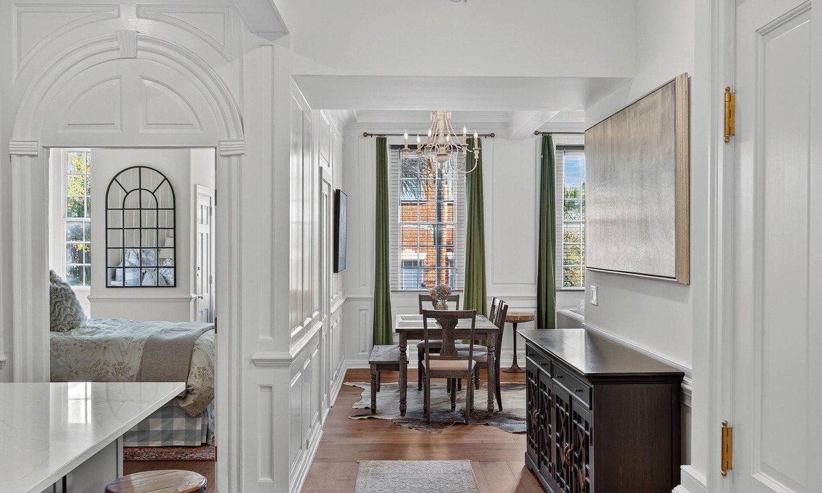 South of Broad Apartment | Charming South of Broad Condo, Heart of Downtown Charleston