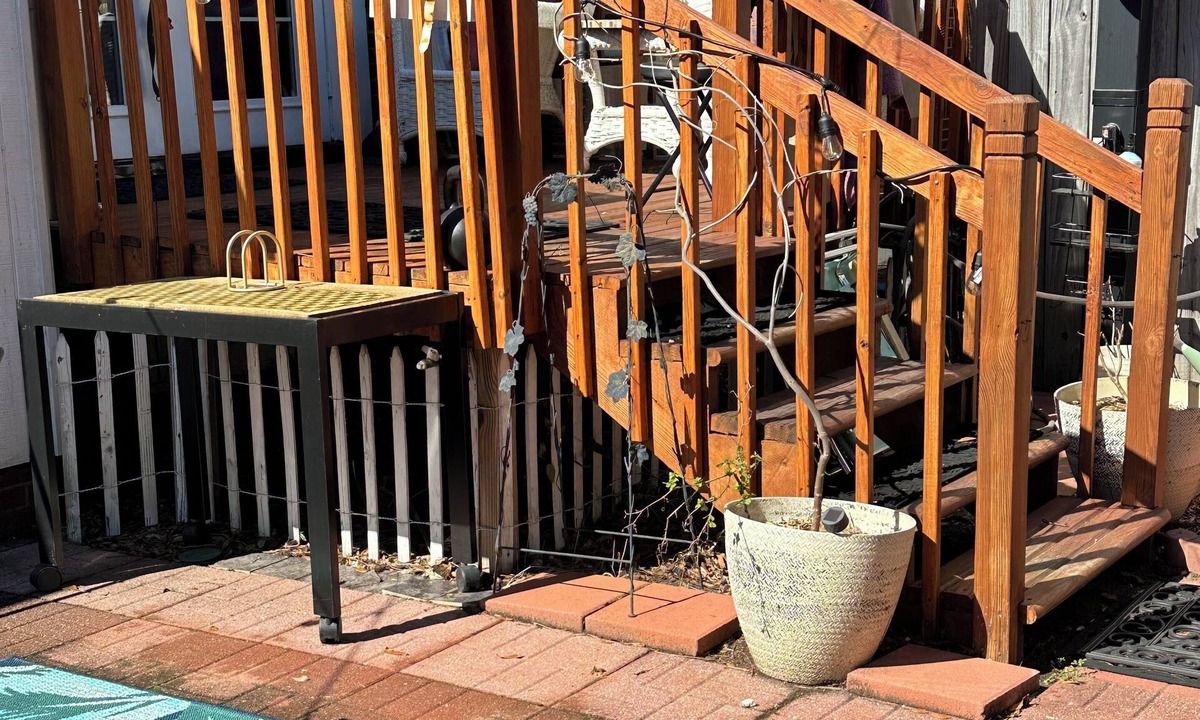 Old Village Historical District Apartment | Charming studio with AC and WiFi in lovely Mount Pleasant