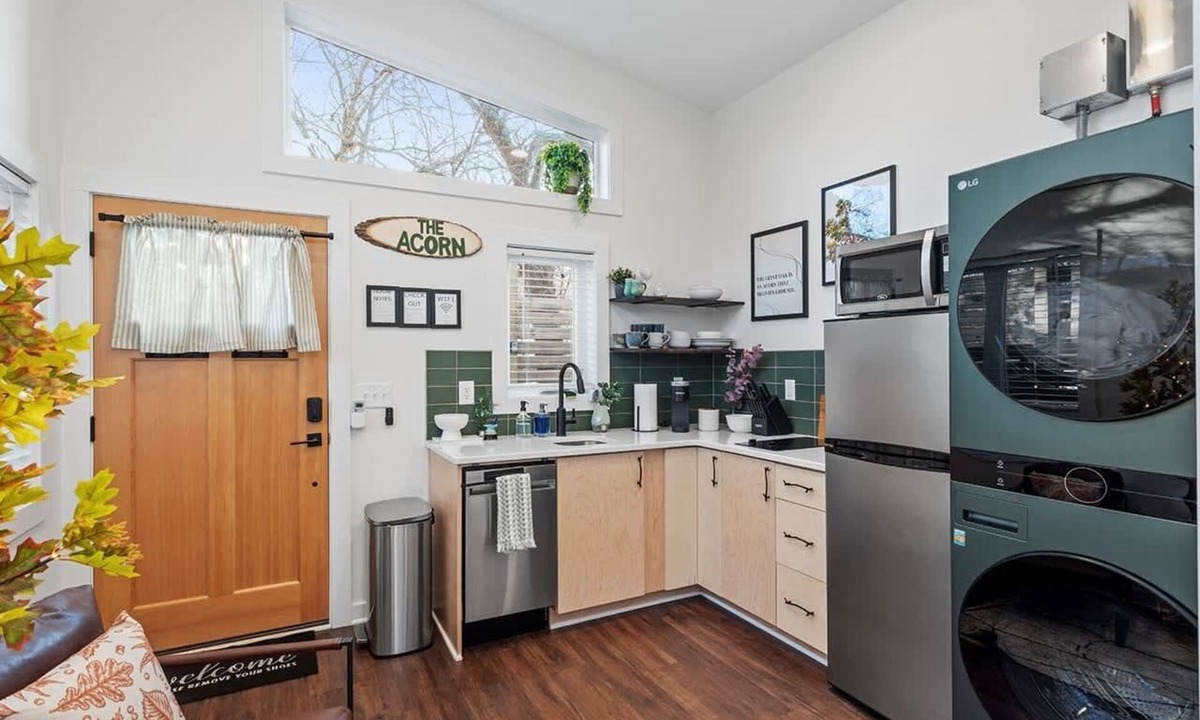 Downtown House | Chic Downtown Raleigh Tiny House