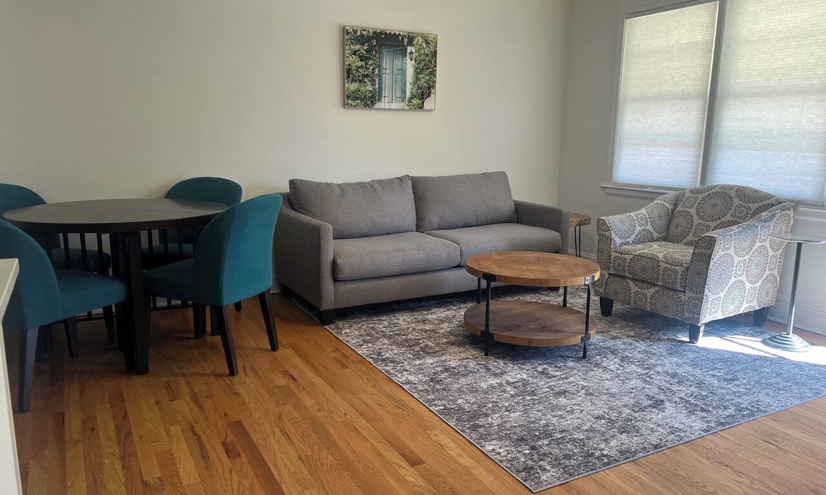 Charleston House | Cozy 2-bedroom duplex on James Island-Minutes from Downtown!