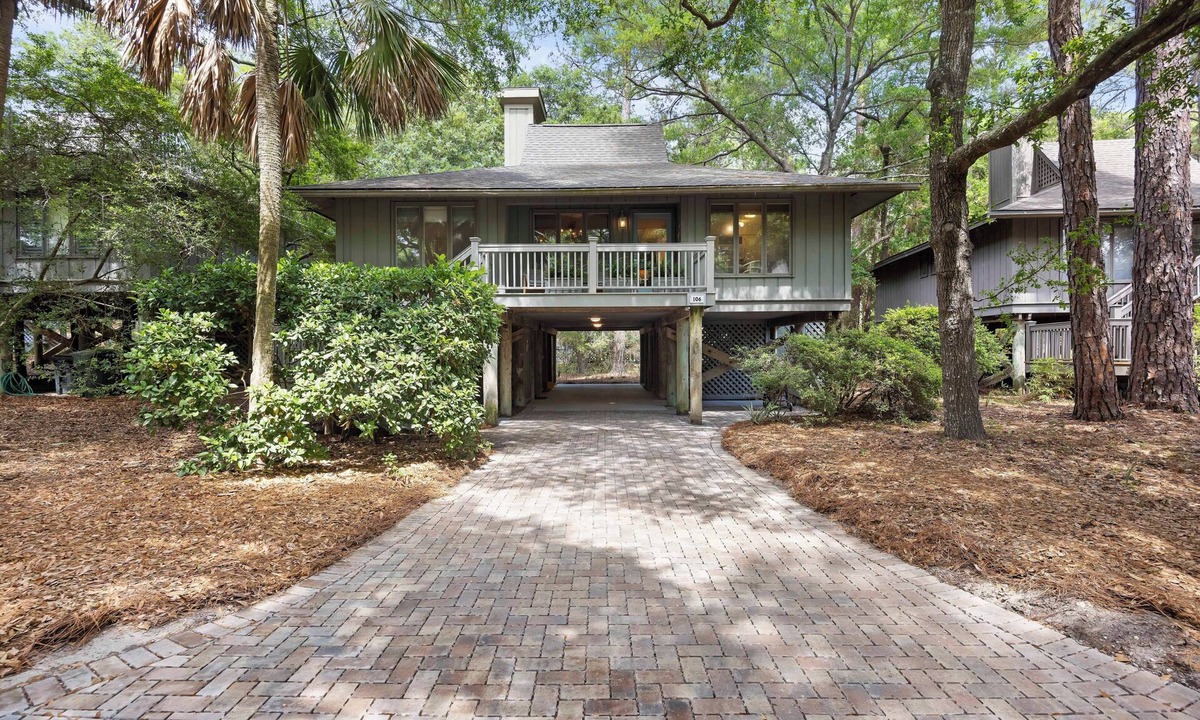 West Beach House | Cozy Kiawah Cottage with Community Pool in Prime Location!