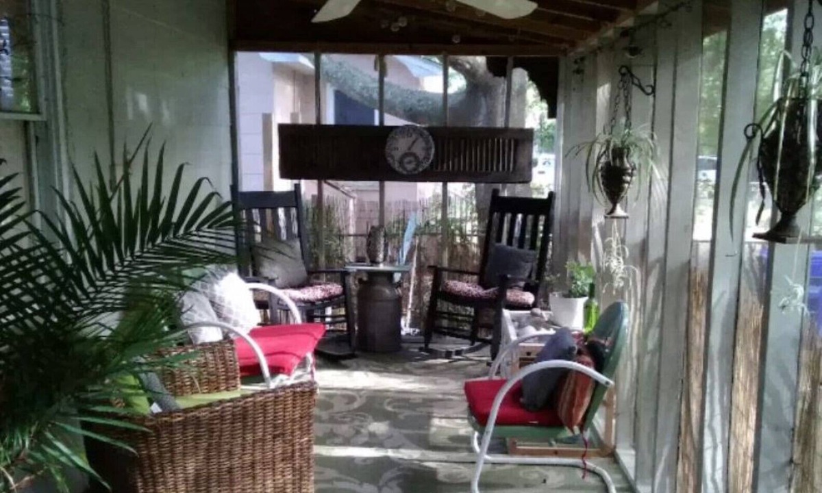 North Charleston Cottage | Cozy private, 2 Bedroom Cottage
