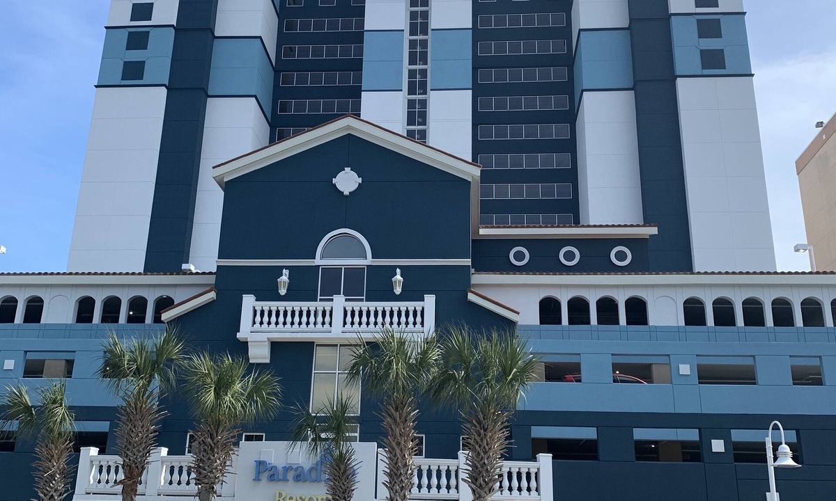 Myrtle Beach Condo | DIRECT OCEANFRONT 3-BEDROOM CONDO! HUGE BALCONY! OCEANFRONT MASTER! AMAZING VIEW