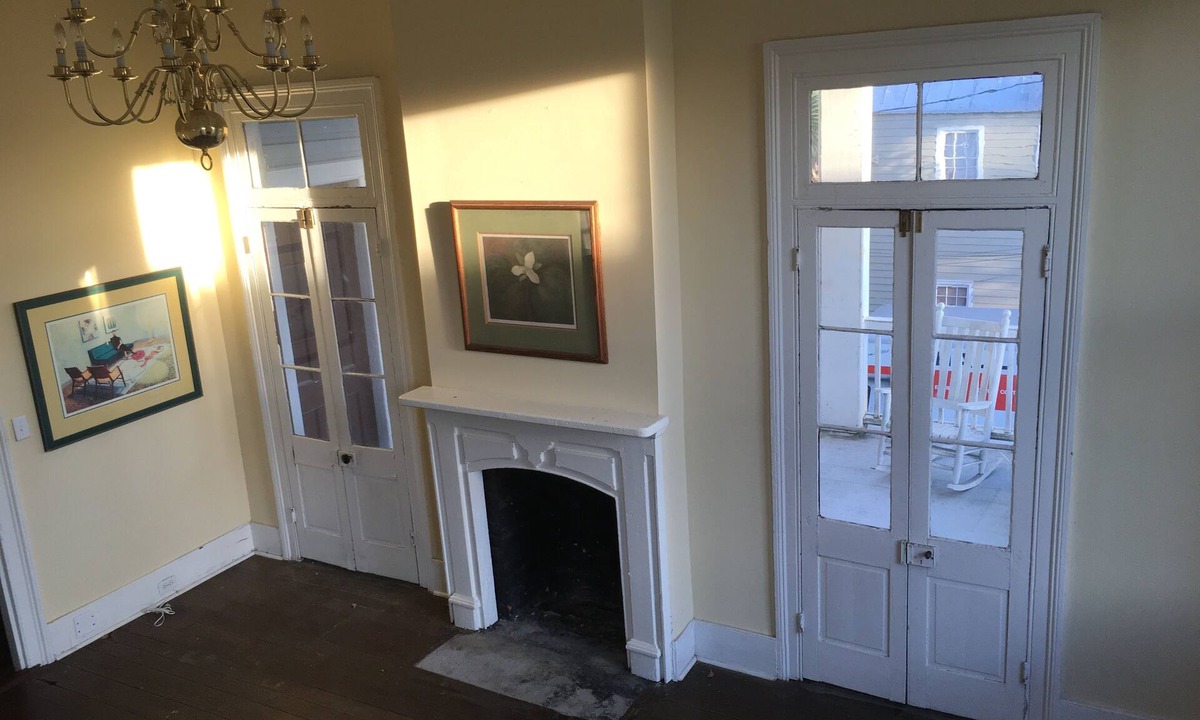 Cannonborough Elliotborough Apartment | Downtown-One-of-a-Kind Romantic Luxury Residence 5BR, 3BA Sleeps 10 to 12