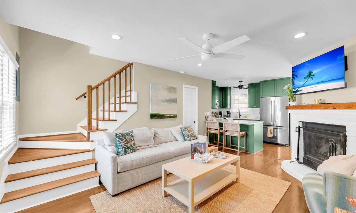 Charleston Historic District House | Dreamy Downtown Condo, Near Meeting St & Broad St