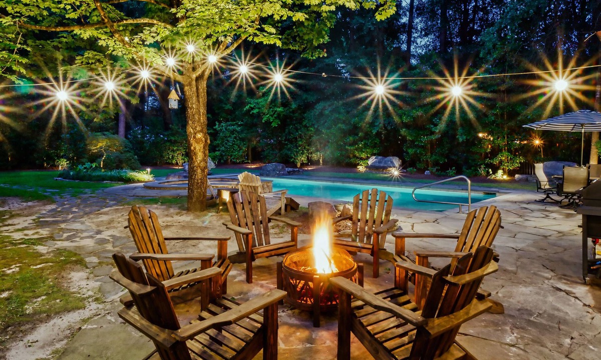 Old Town House | Enchanted Oasis: Walk to Village, Pool, Hot Tub, Putting Green, 3 Houses