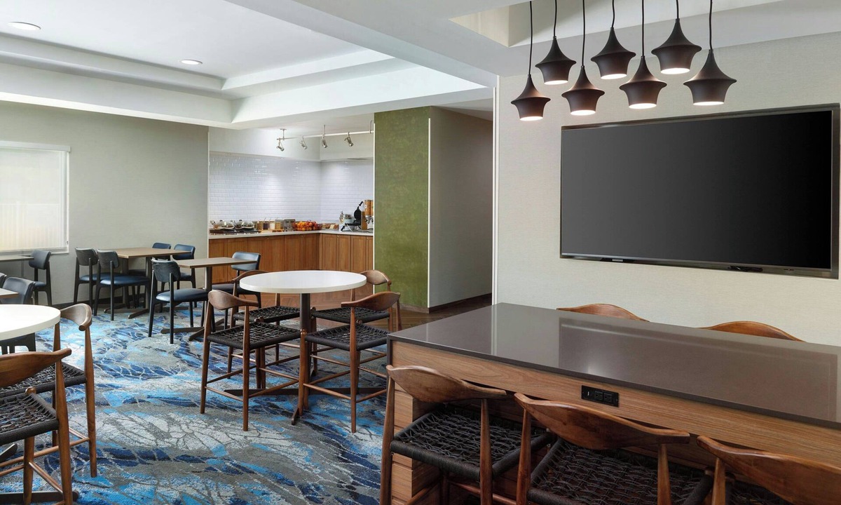 North Charleston Hotel | Fairfield Inn & Suites Charleston North/University Area