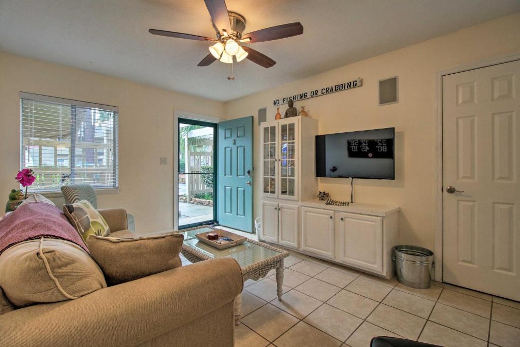 Hilton Head Island Villa | Family Villa Resort Pool and Kitchen, Walk to Beach