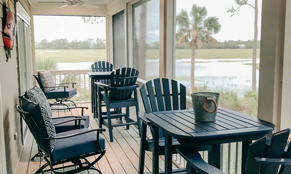 Saint Helena Island House | Frippin Unreel - Marsh Front + TWO GOLF CARTS + Beach/fishing/crabbing gear