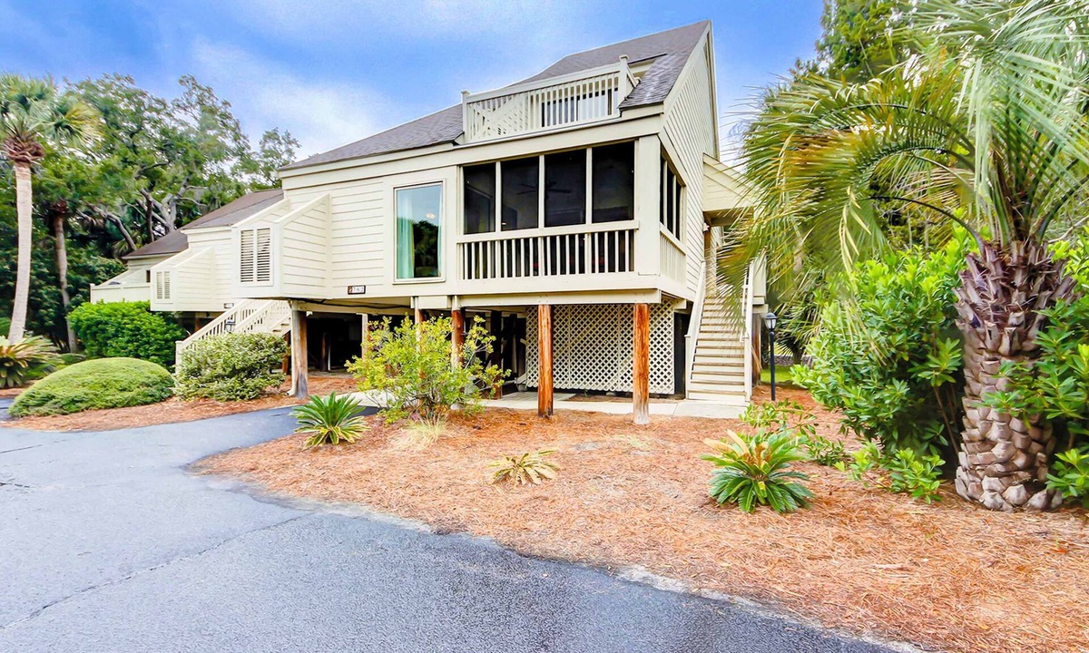 Spinnaker Beachhouses House | Golf-and-sea villa within walking distance of beach + resort amenities