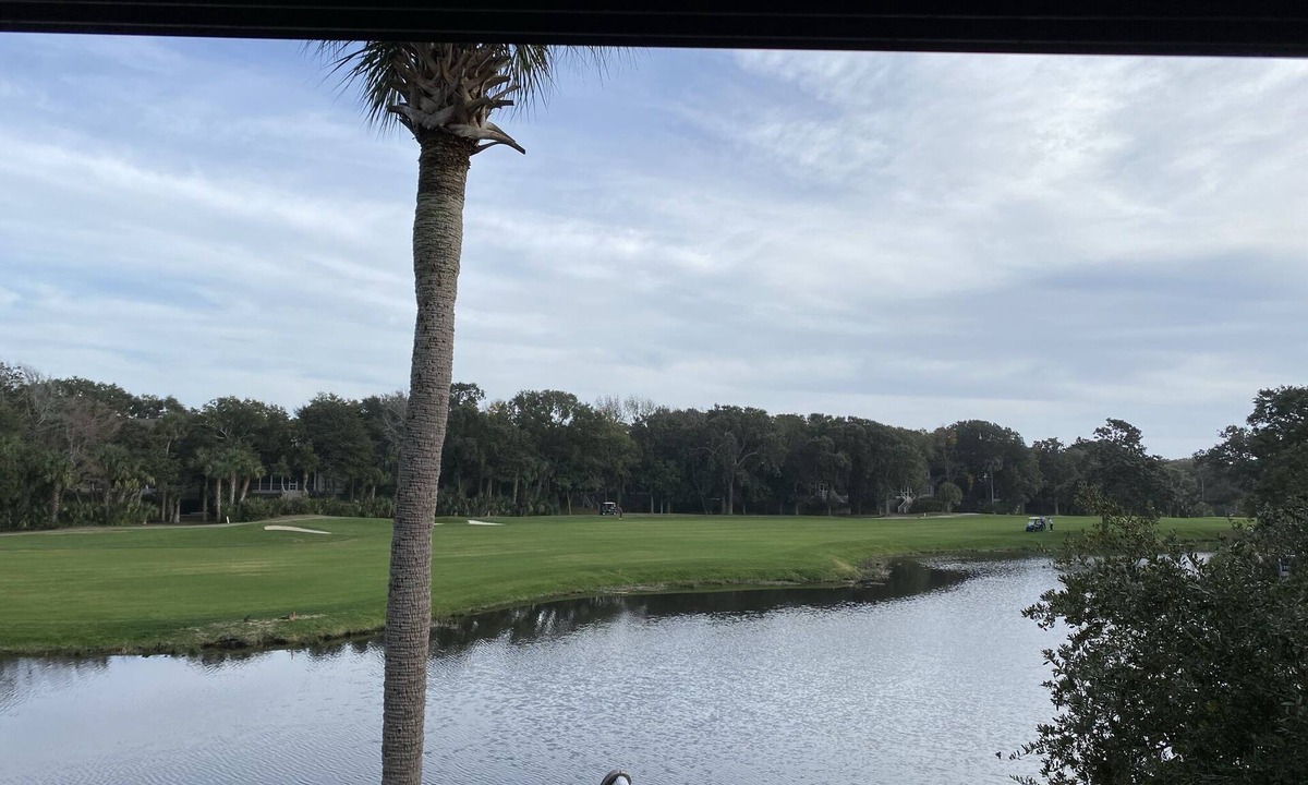 Vanderhorst Plantation Villa | Golf/Beach Villa on 18th Hole Turtle Point Golf Course and 5 minutes from Beach