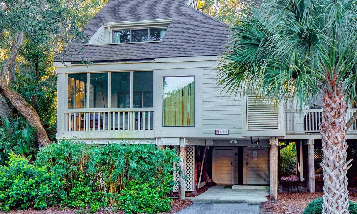 Spinnaker Beachhouses Villa | Gorgeous Spinnaker! Walk to Beach, Club, Pools! 5 Stars! Amenity access included!