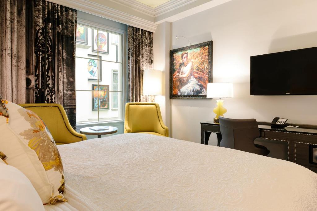 Charleston Historic District Hotel | Grand Bohemian Charleston, Autograph Collection